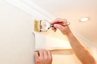 Pose de papier peint à Chadeleuf — revêtements muraux et toiles de verre